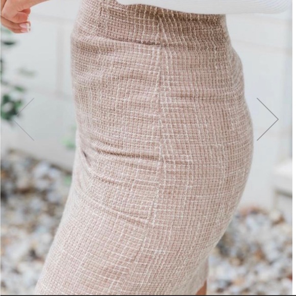 Pink Lily- Brown Tweed Skirt - Picture 3 of 14